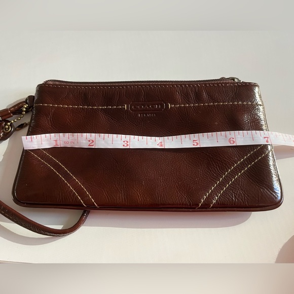 Coach wristlet / pouch - Picture 7 of 7